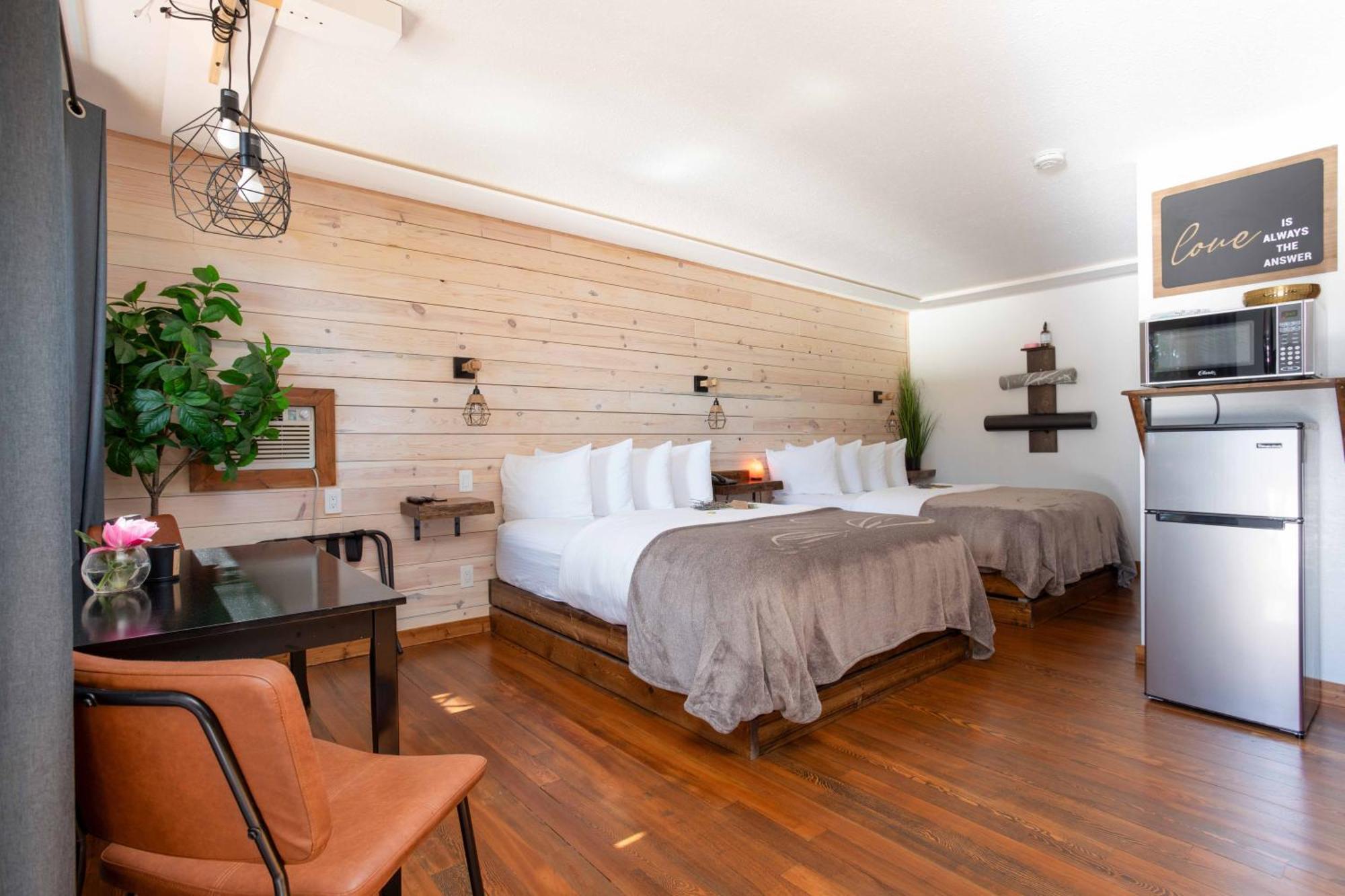 The Valley View Cabins And Event Center Creston Ngoại thất bức ảnh