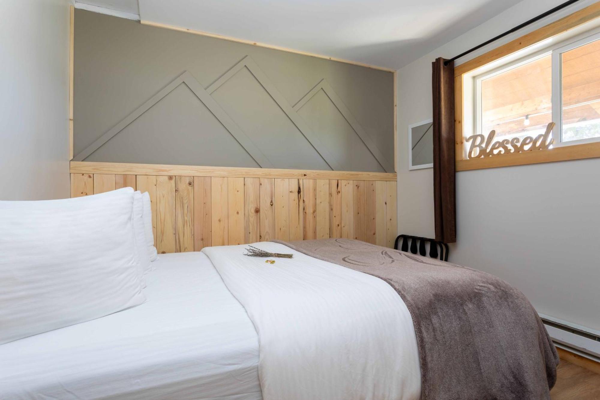 The Valley View Cabins And Event Center Creston Ngoại thất bức ảnh