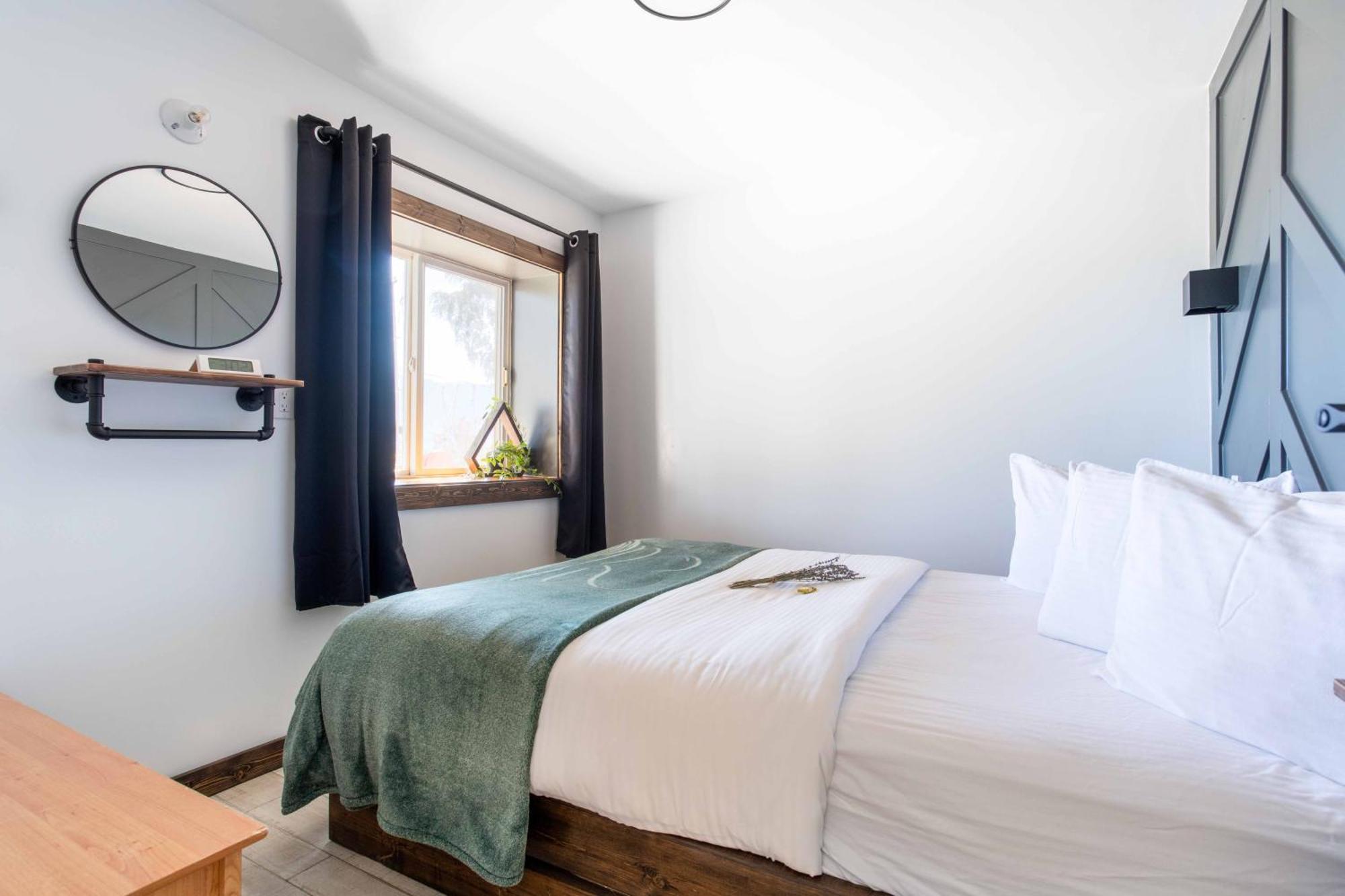 The Valley View Cabins And Event Center Creston Ngoại thất bức ảnh