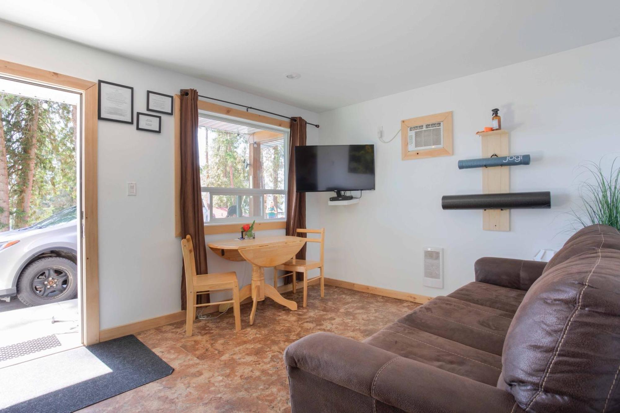 The Valley View Cabins And Event Center Creston Ngoại thất bức ảnh