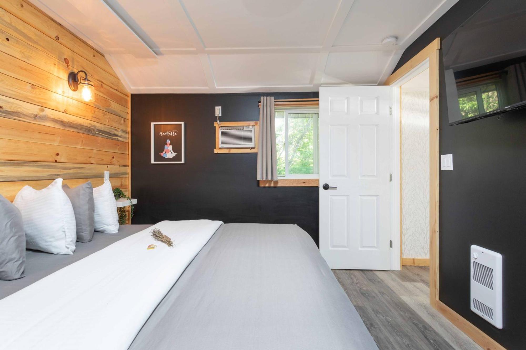 The Valley View Cabins And Event Center Creston Ngoại thất bức ảnh