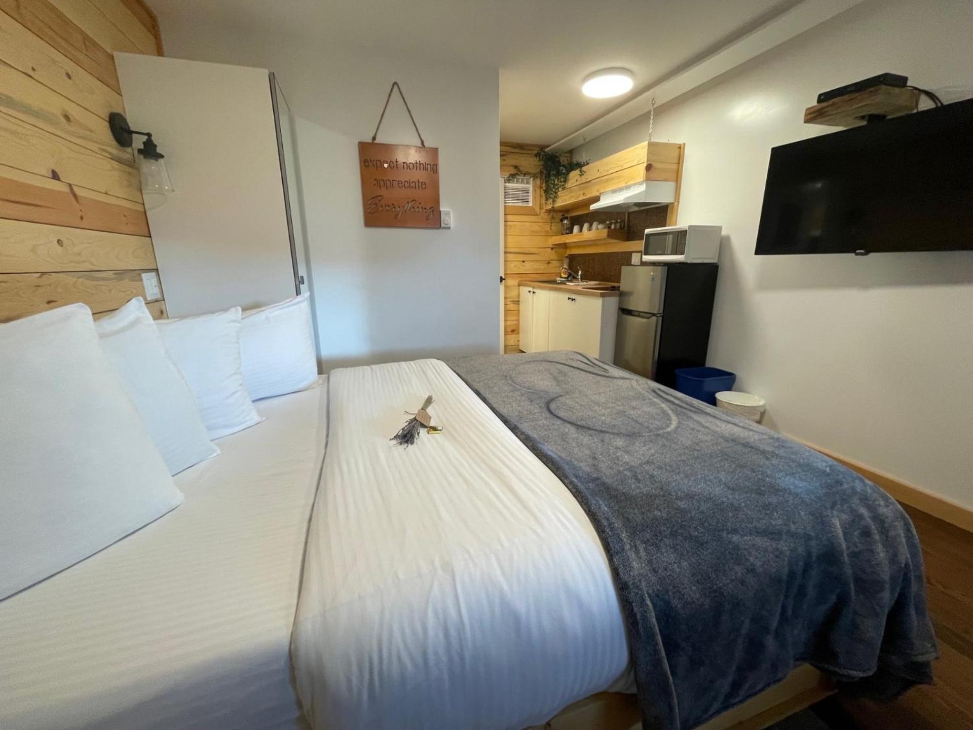 The Valley View Cabins And Event Center Creston Ngoại thất bức ảnh