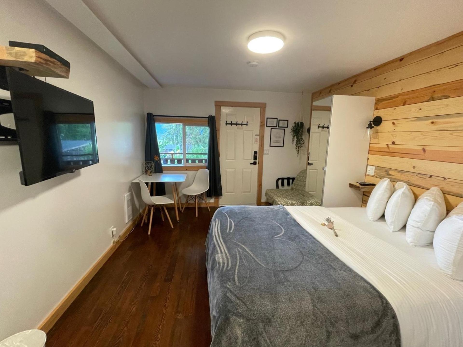 The Valley View Cabins And Event Center Creston Ngoại thất bức ảnh