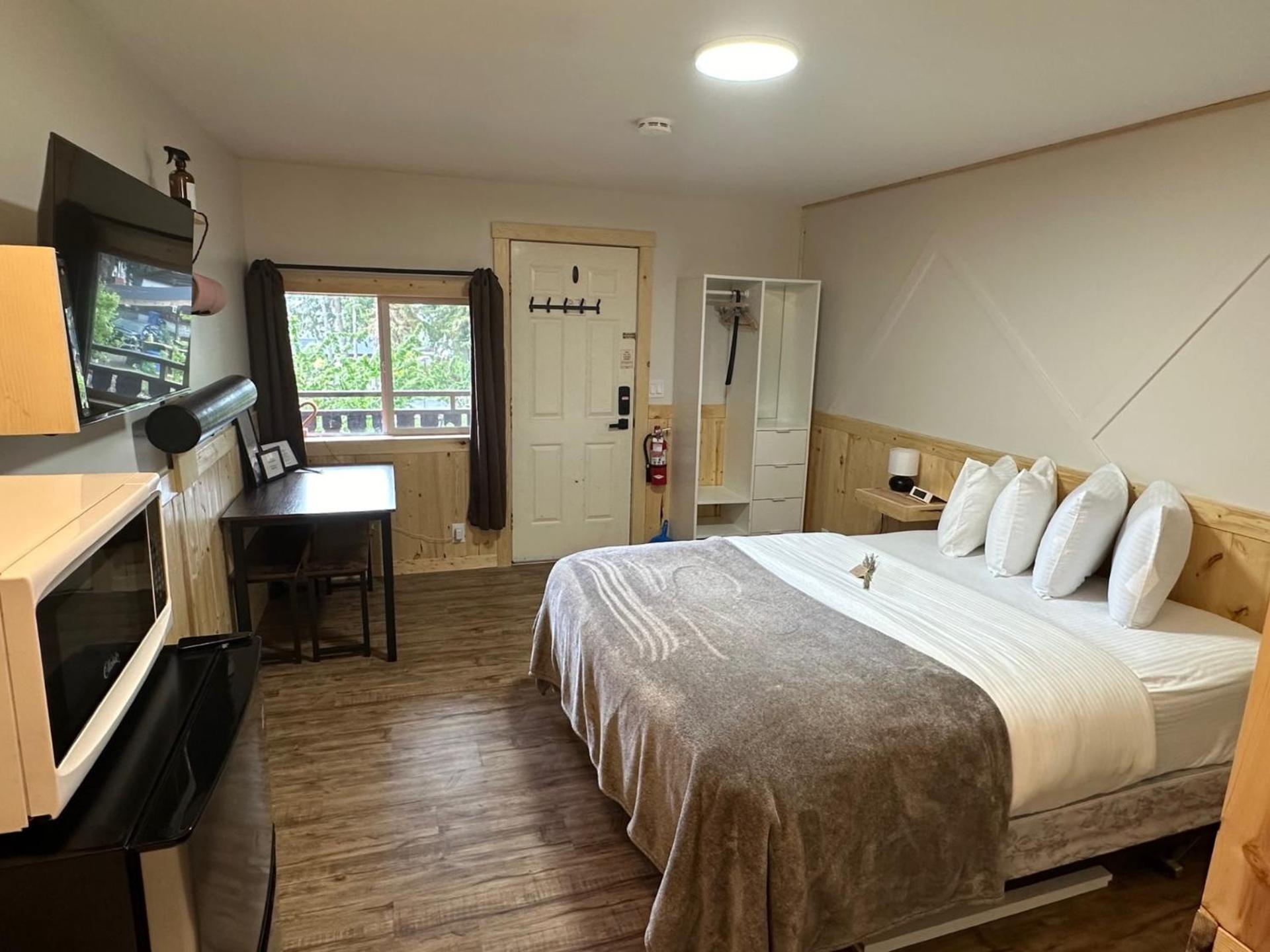 The Valley View Cabins And Event Center Creston Ngoại thất bức ảnh