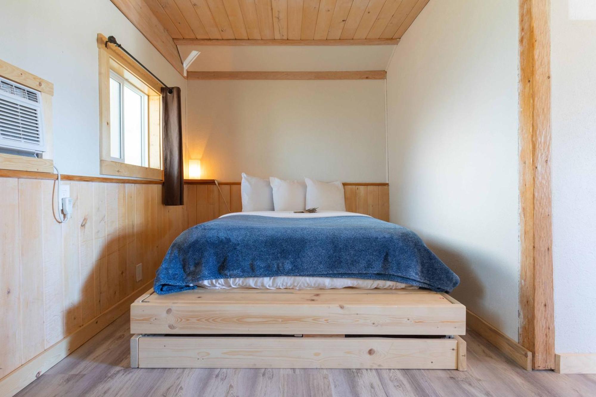 The Valley View Cabins And Event Center Creston Ngoại thất bức ảnh